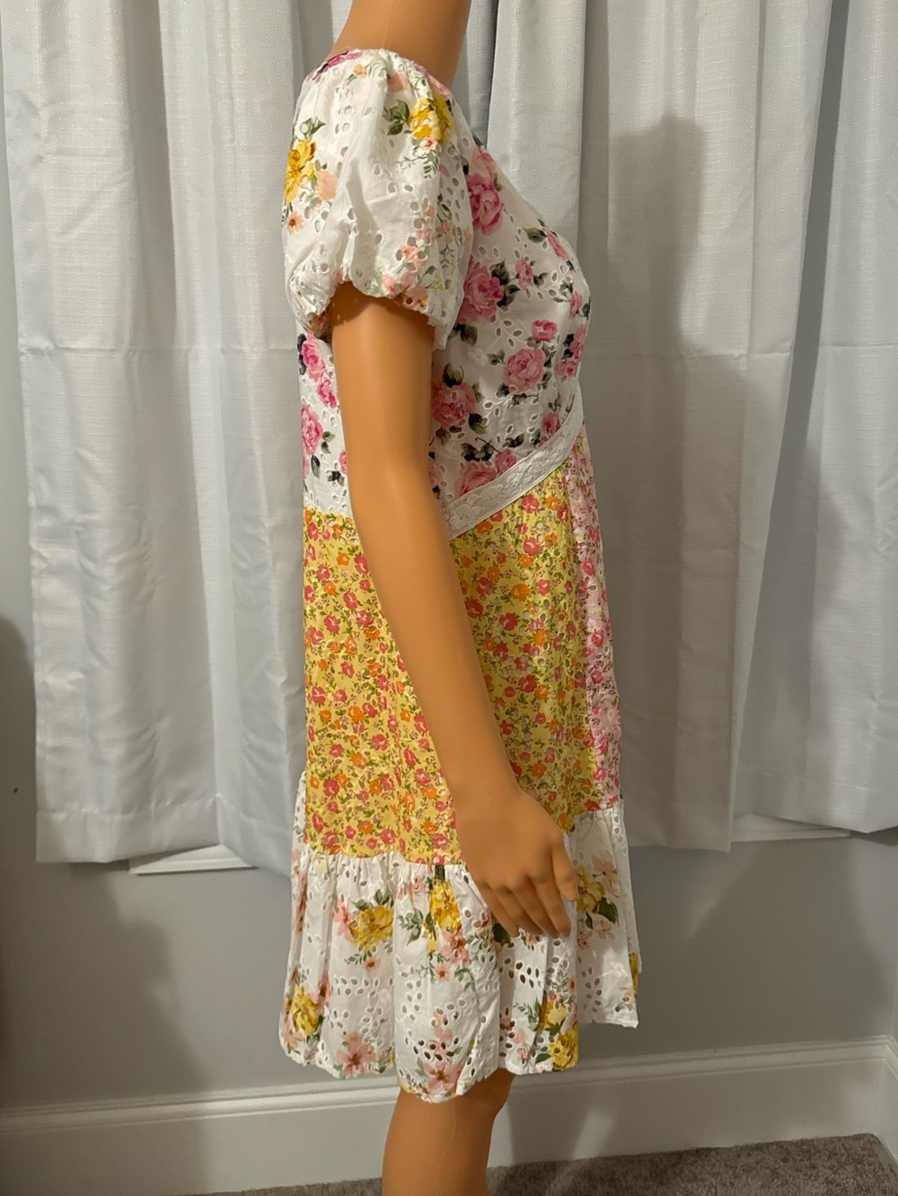 Pretty Altar'd State size XL white multi color floral eyelet short sleeve dress - Picture 4 of 5